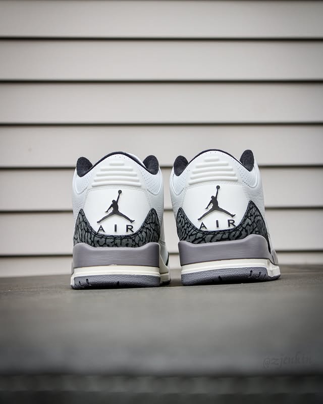 Air Jordan 3 "Cement Grey", Sneakers photography by Zack Jenkin, frame 1