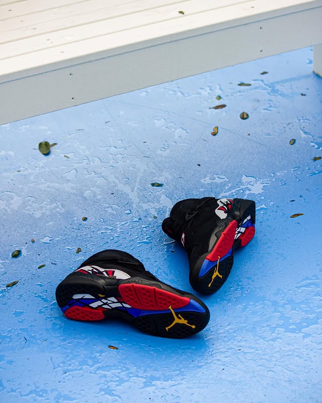 Air Jordan 8 "Playoffs", Sneakers photography by Zack Jenkin, frame 1